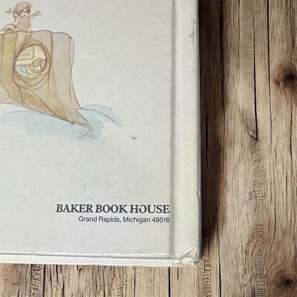 Precious Moments: Through the Year Stories & My Forever Friend Book Set - Picture 4 of 6